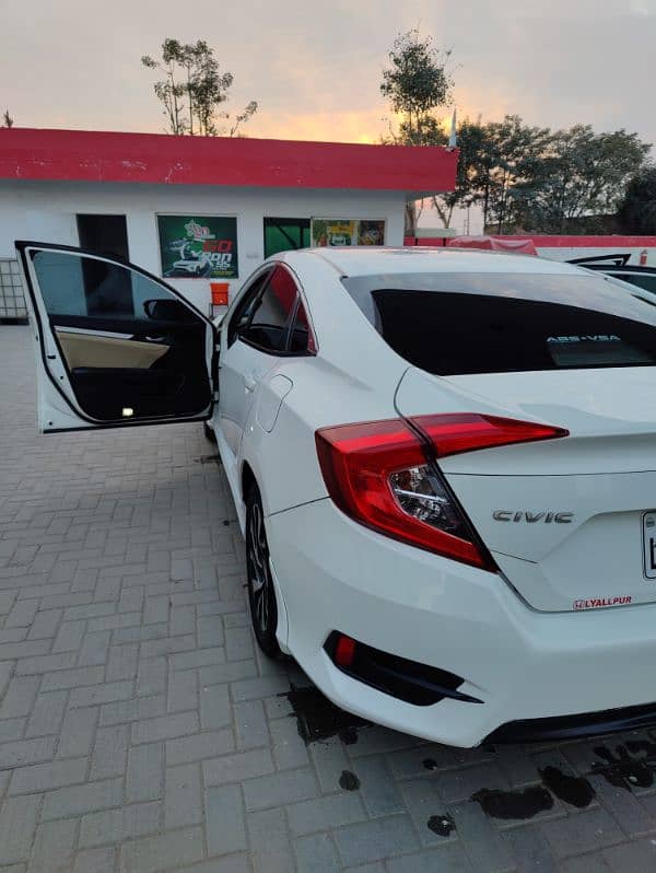 Honda Civic Oriel 2017 5