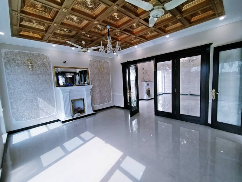 10 Marla Most Beautiful House For Sale DHA phase 7 3