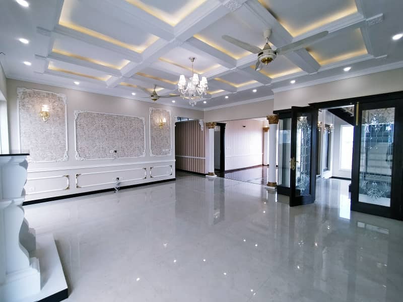 10 Marla Most Beautiful House For Sale DHA phase 7 6