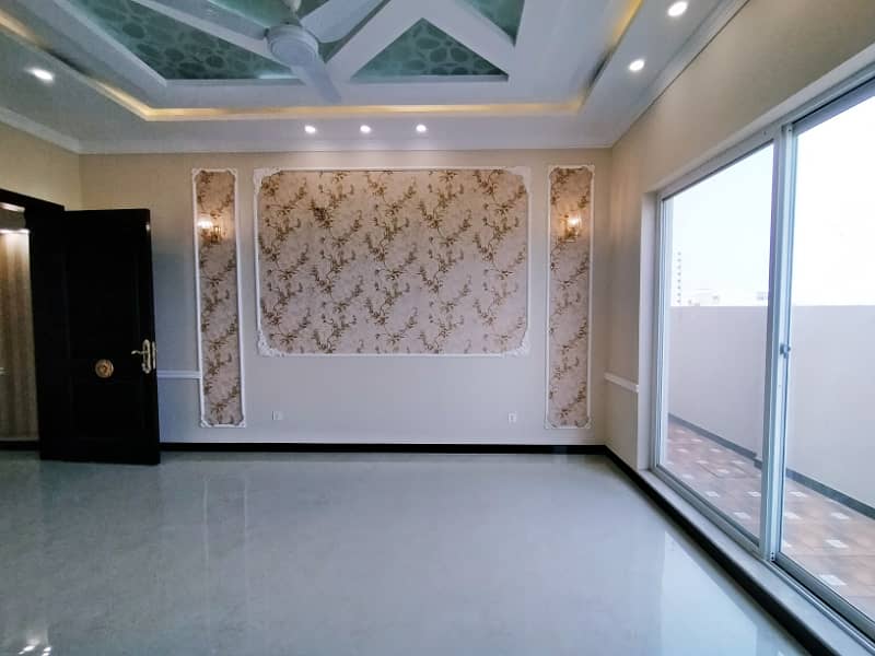 10 Marla Most Beautiful House For Sale DHA phase 7 18