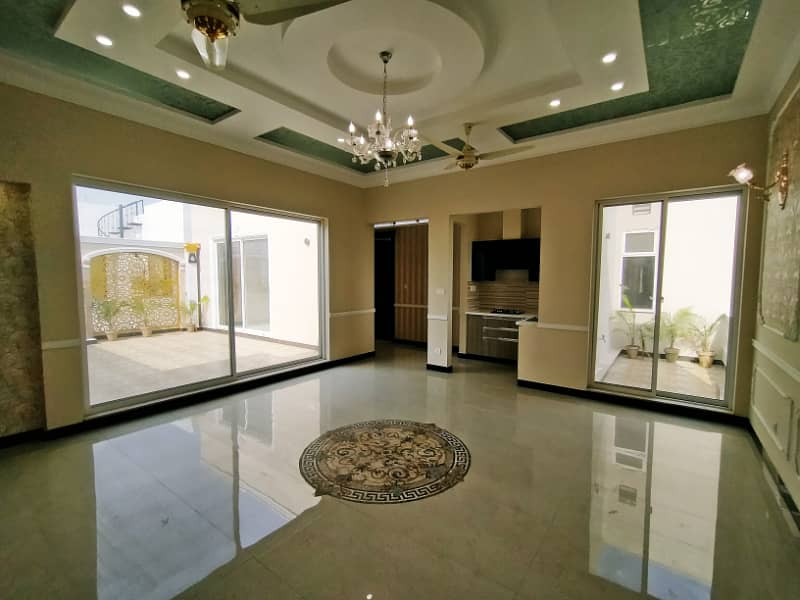 10 Marla Most Beautiful House For Sale DHA phase 7 21