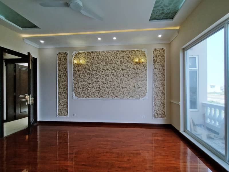 10 Marla Most Beautiful House For Sale DHA phase 7 25