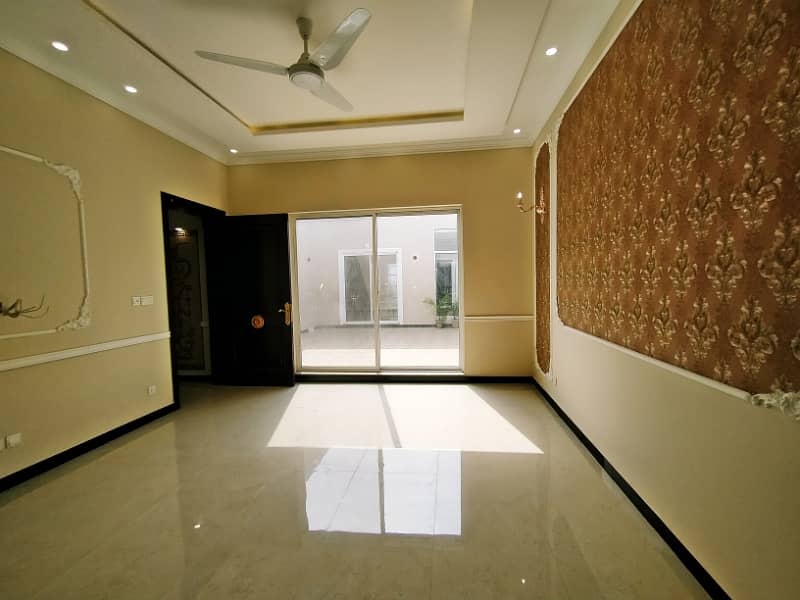 10 Marla Most Beautiful House For Sale DHA phase 7 30