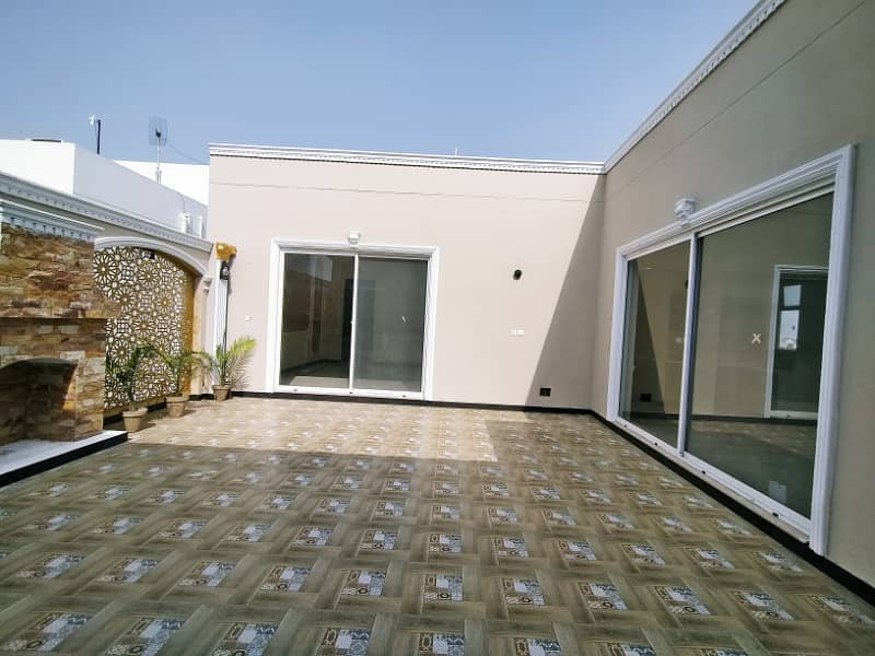 10 Marla Most Beautiful House For Sale DHA phase 7 39