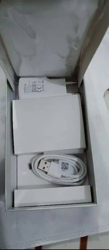 Infinix smart 9 4+4/128 full box 10by10 condition 4