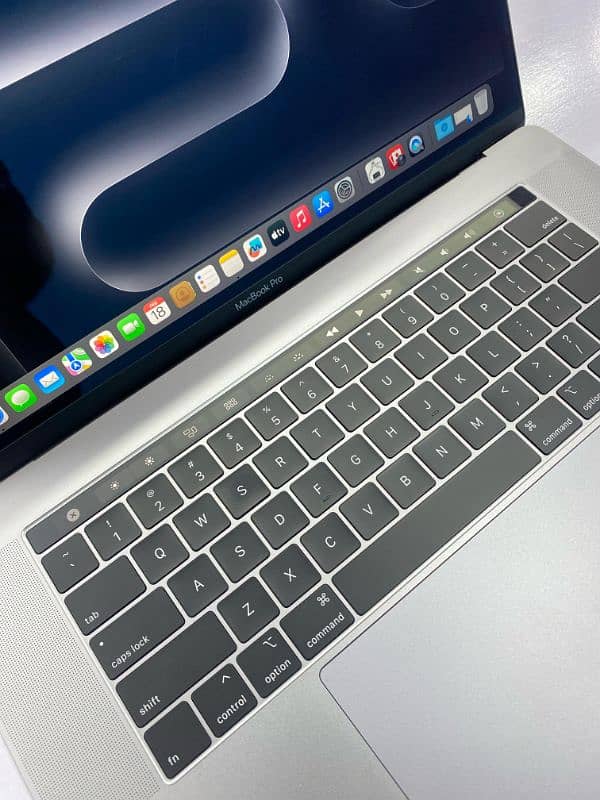 MACBOOK PRO (2018) 13