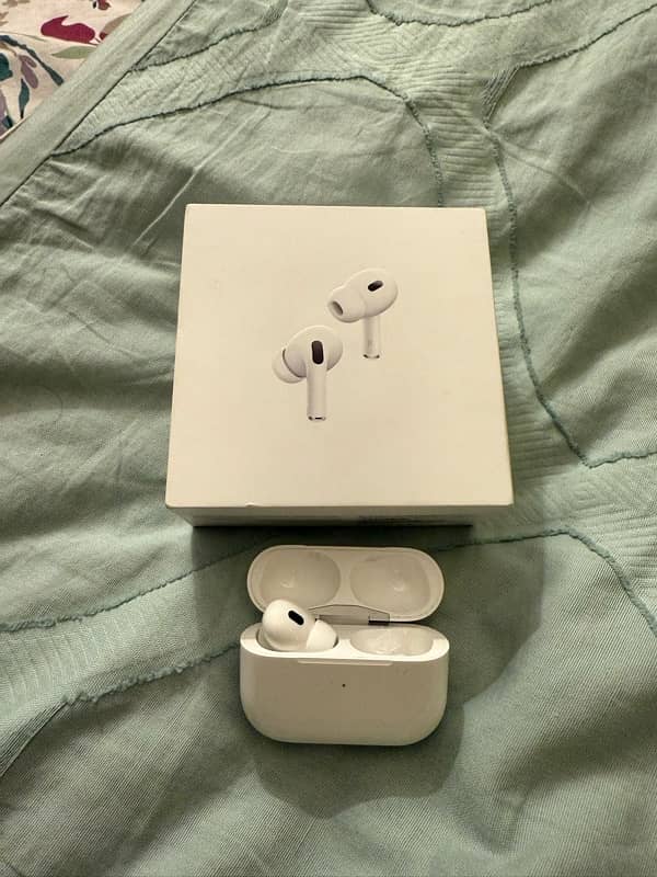 Brand-new AirPods Pro second generation wireless charging 4