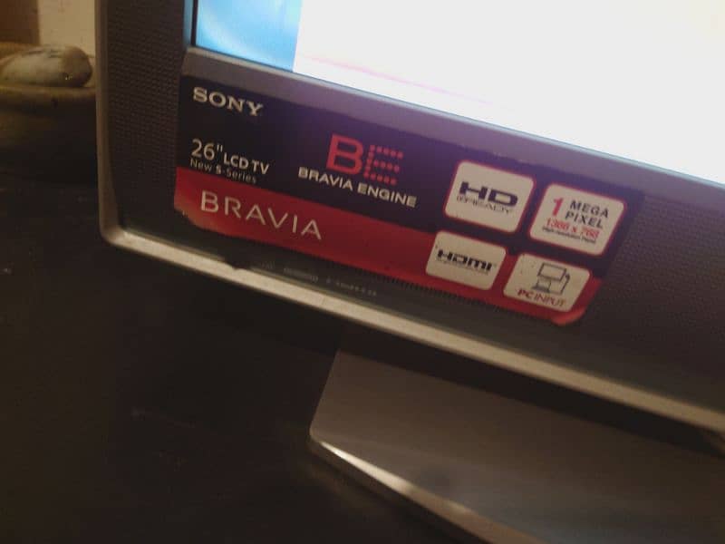 Sony Bravia lcd,  older model, slight lines on screen, urgent sell 1