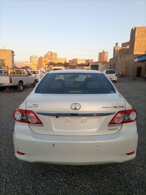 Toyota Corolla Altis 2012 5