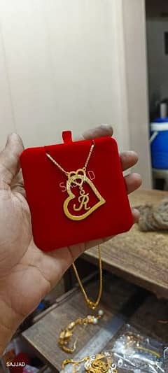 chain locket