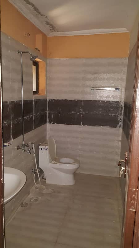 Ground Floor Flat For Rent 10