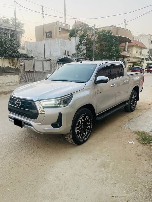 Toyota Hilux 2021 Revo 2