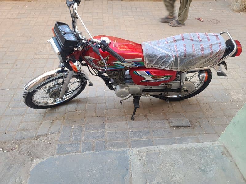 Honda 125 New full original condition 5