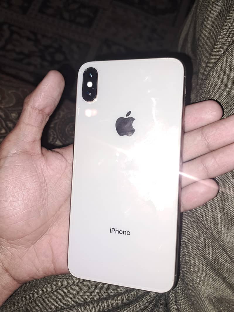 Apple iPhone XS Max 0