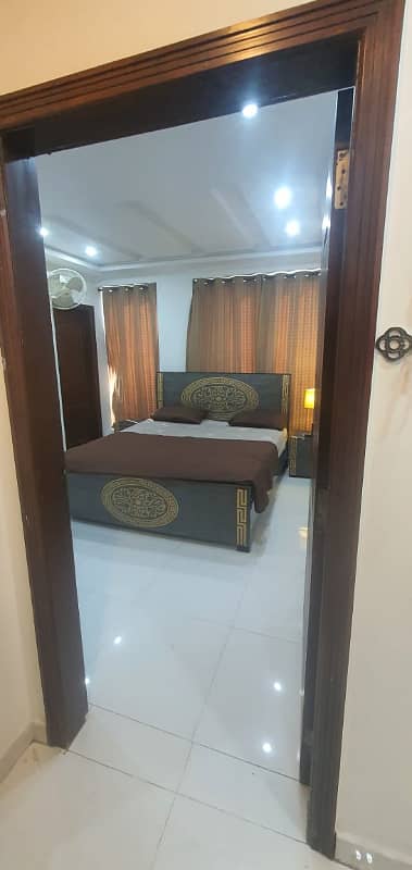 Luxury 1 Bed Fully Furnished Flat Available For Rent in AA Block Bahria Town Lahore 4