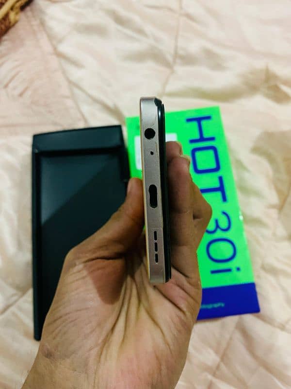 Infinix hot 30i 6