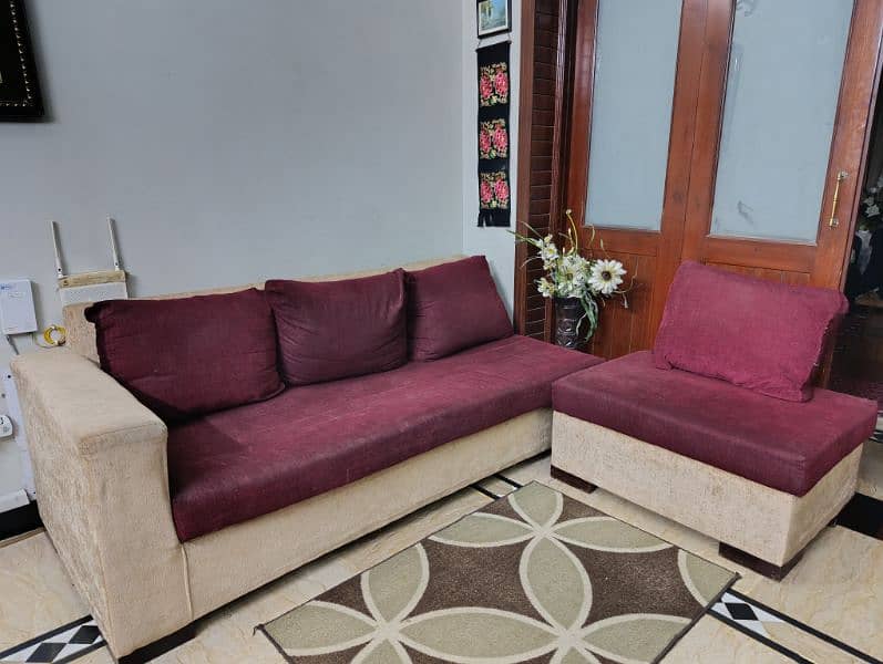 4 seater L shape sofa 1