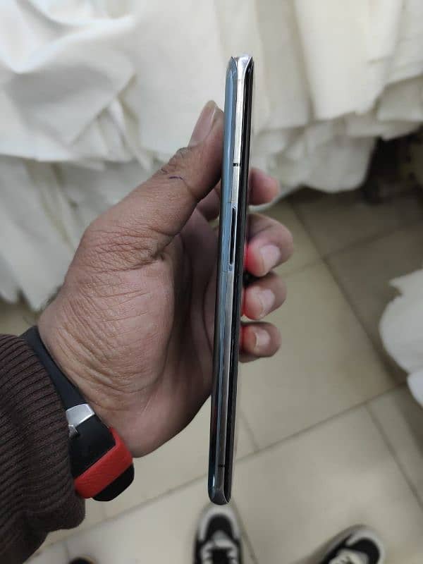 Oneplus 9pro 5G. . Urgent sale 4