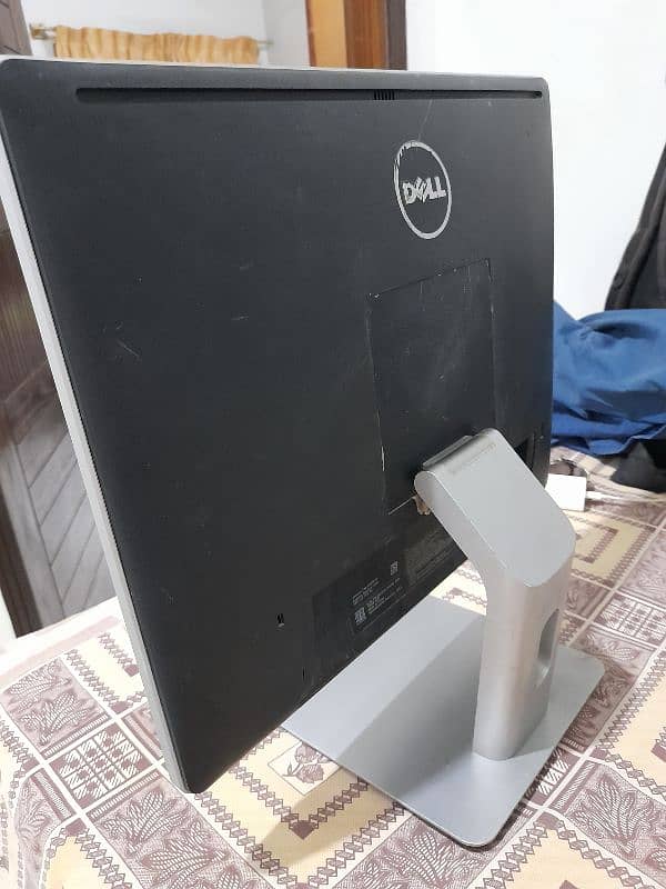 Dell lcd 18inches 1