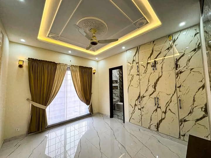 Mumtaz city 10 marla house for sale 4