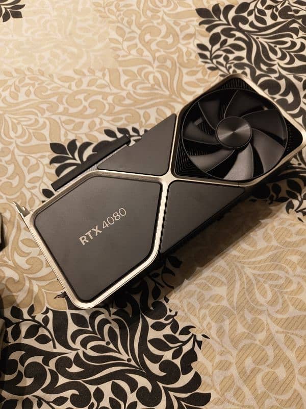 RTX 4080 Founder Edition (With Box) 0