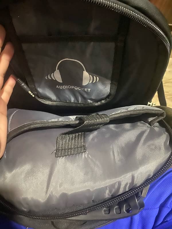 Laptop Bag and Uni Bag for sale 7