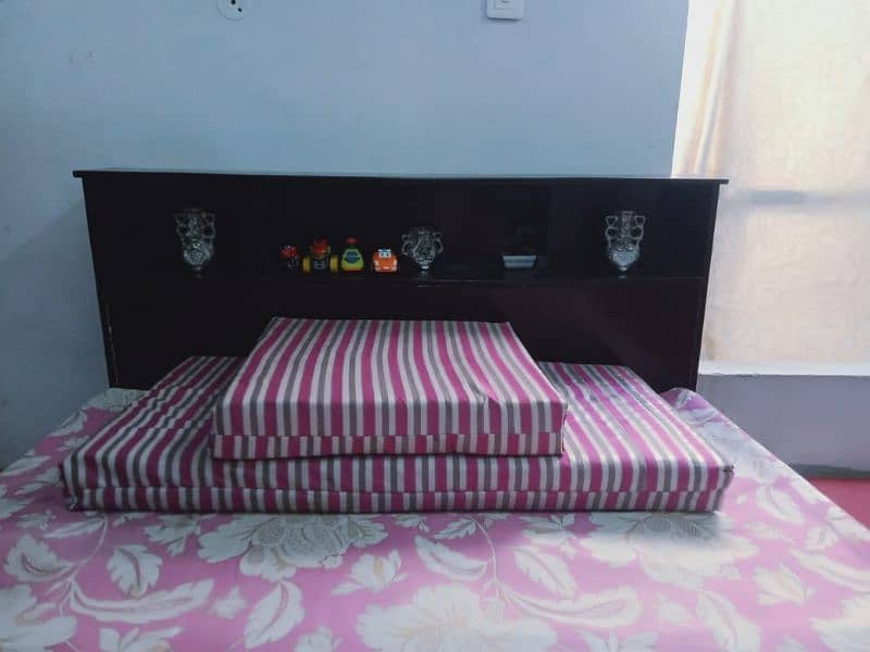 bed used 8