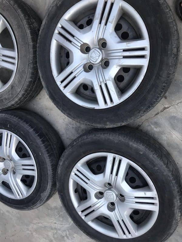 Rims Saday 15" with Tyres and wheel cups 8