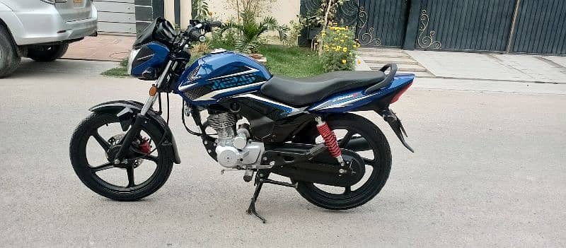 Hond CB125F model 2022 Brand new condition 1