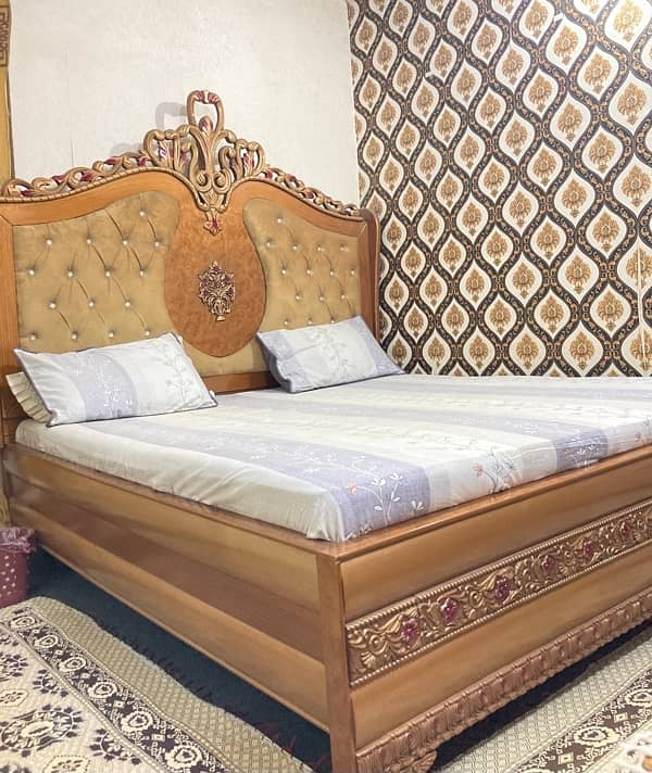 Urgently selling king size bed set and dressing 3