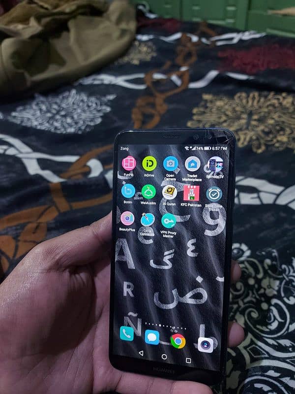 Huwaie mate 10 lite 4/64 a one panel side se toota h h or koi msla nai 0