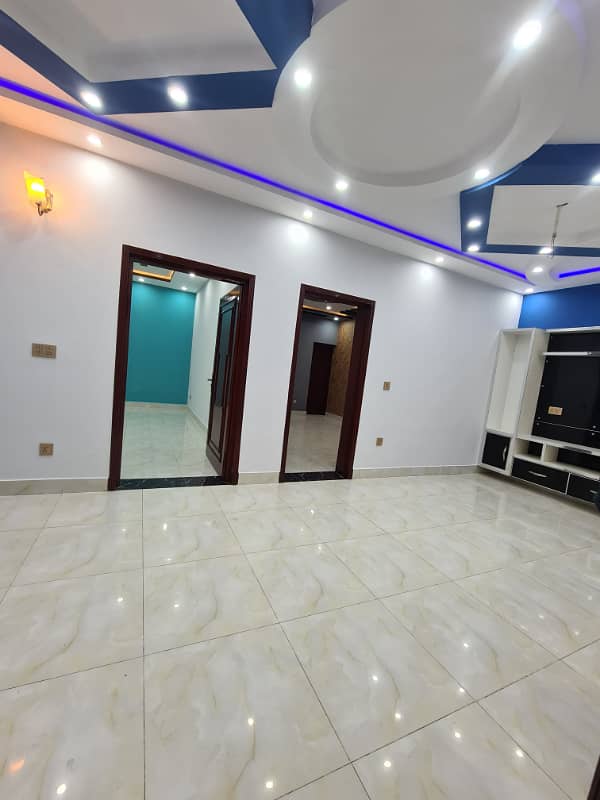 10MARLA NEW TILE FLOORING UPPER PORTION FOR RENT IN ALLAMA IQBAL TOWN 14