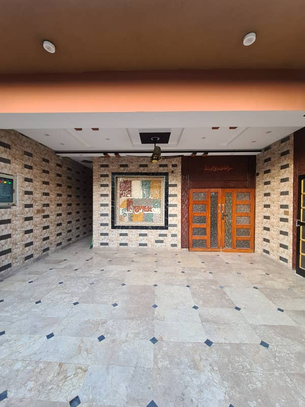 10MARLA NEW TILE FLOORING UPPER PORTION FOR RENT IN ALLAMA IQBAL TOWN 19