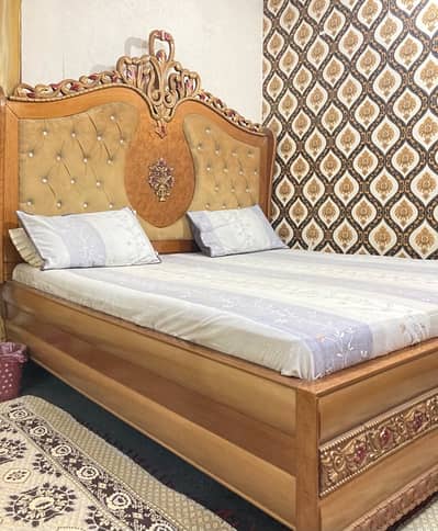 urgently selling bed with side tables and spacious dressing