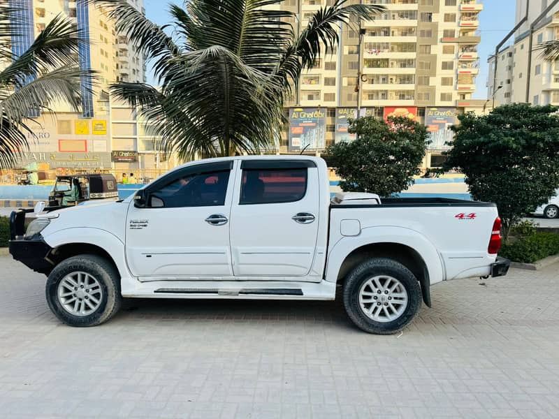 Toyota Hilux 2012 7