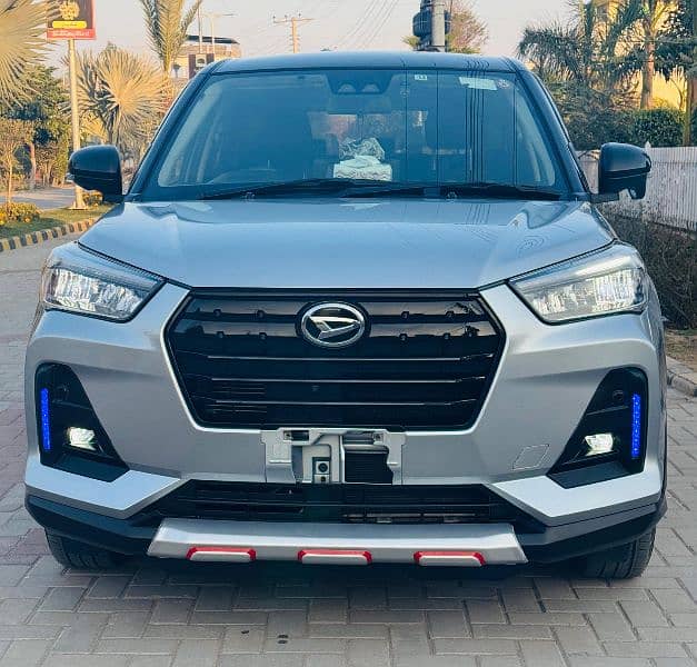 Daihatsu Rocky z full option 2019 1