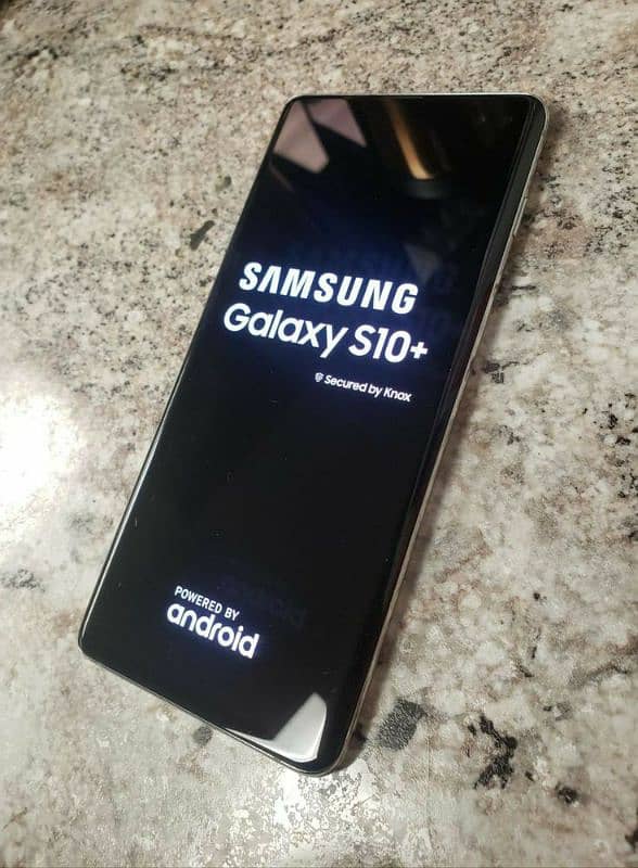 Samsung s10 8/128 3