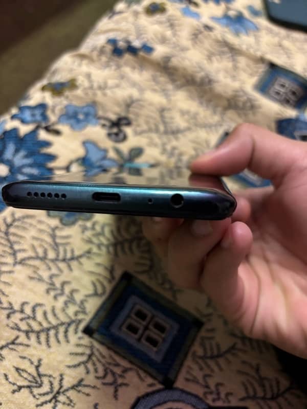 infinix note 10 6/128 condition 10 by 10 5