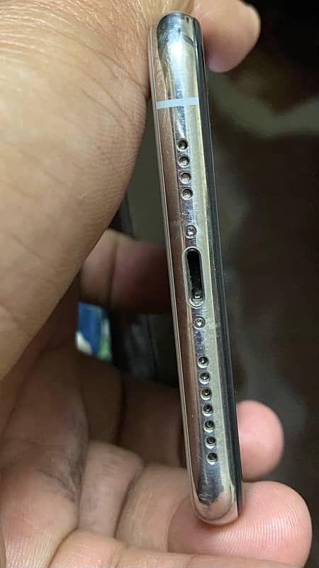 iPhone XS Max 64 GB PTA Approved 4