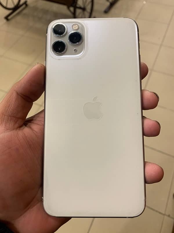 I phone 11pro max 256gb PTA Approved 0