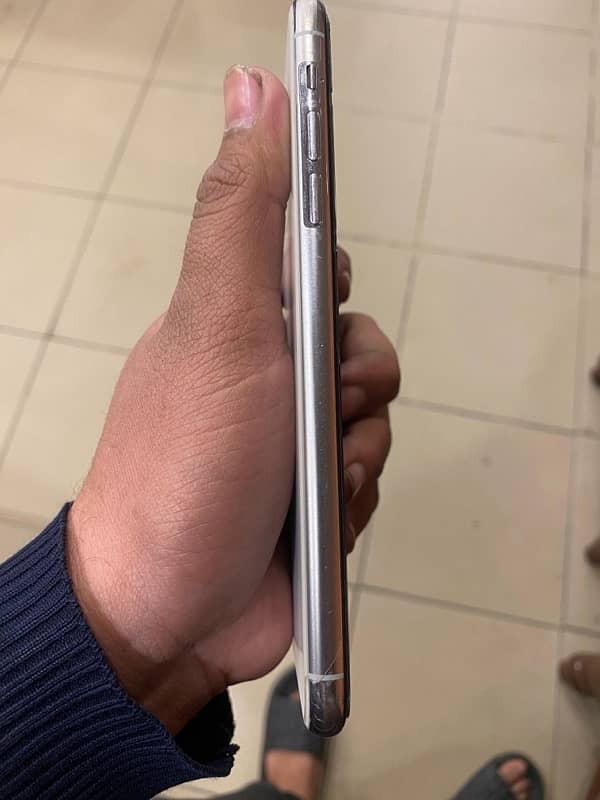 I phone 11pro max 256gb PTA Approved 2