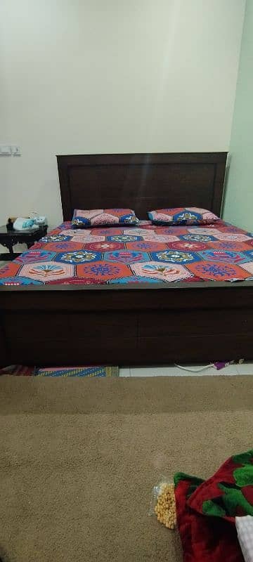 Double Bed with Mattress 3