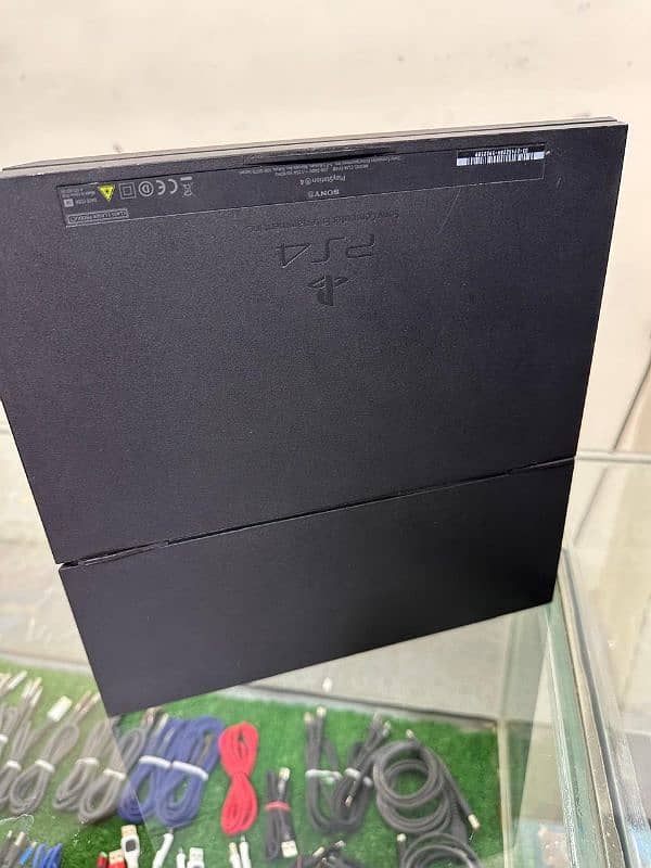 Playstation 4 500GB 3