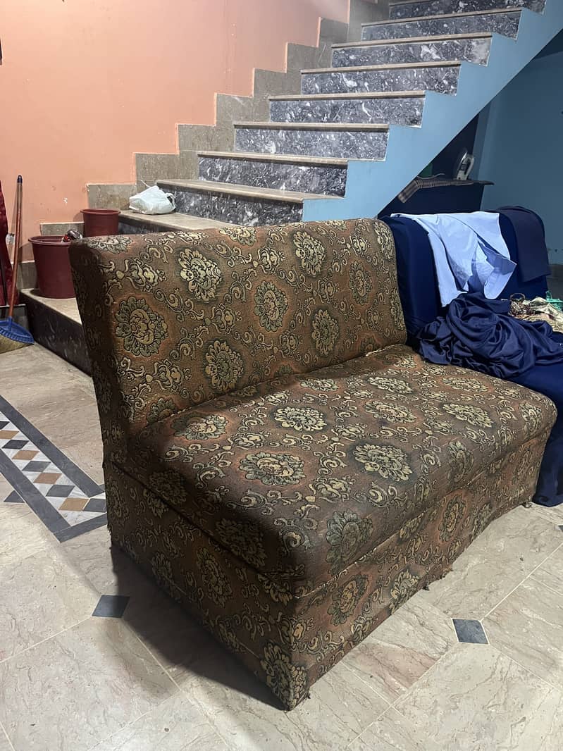 Sofa set used for sale 4