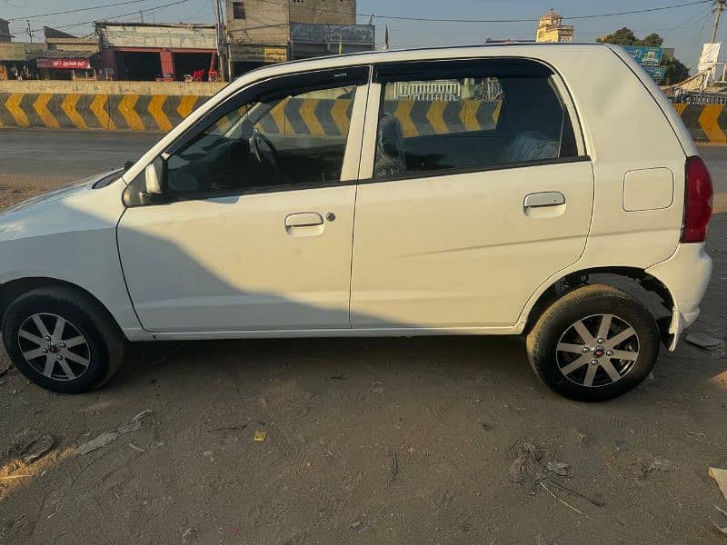 Suzuki Alto 2012 3