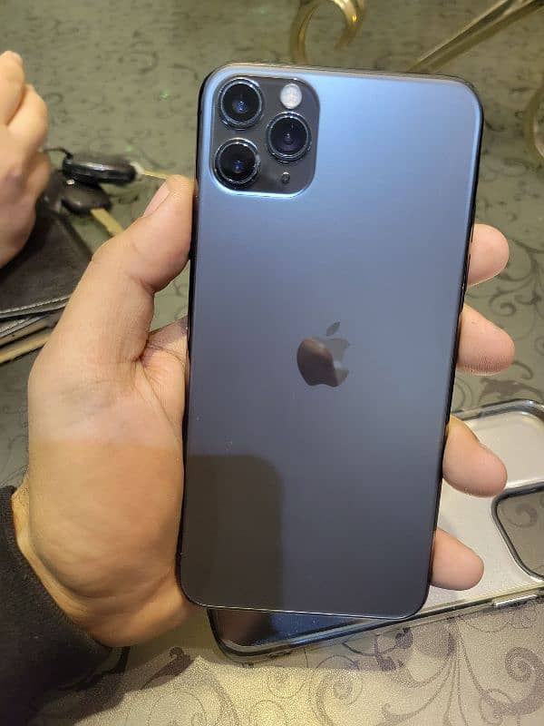 Iphone 11 pro max 64gb factory unlock 8