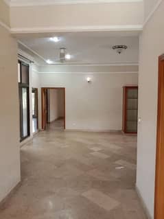 1 kanal Upper Portion Available In Abdalian Society Near By UCP University And Shoukat Khanam