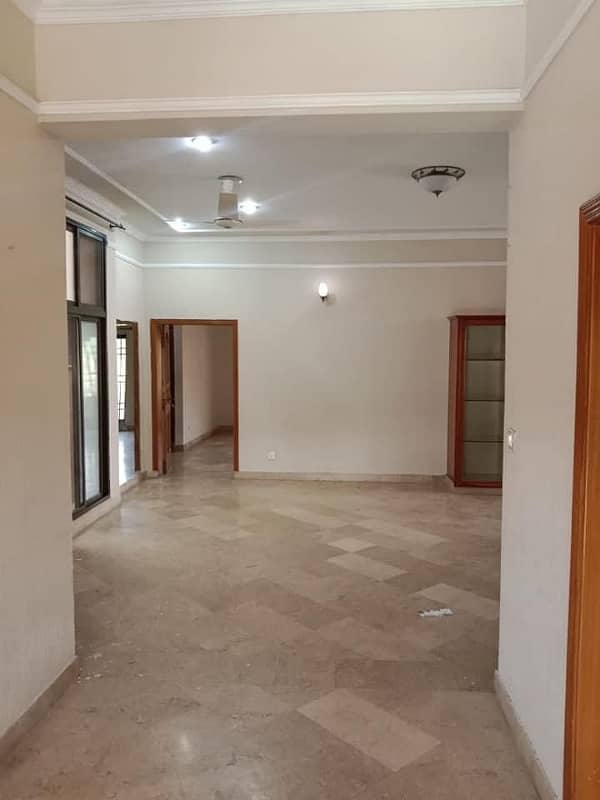 1 kanal Upper Portion Available In Abdalian Society Near By UCP University And Shoukat Khanam 0