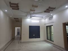 10 Marla House For Rent In In Airlines Society Near By Architects Society Punjab College