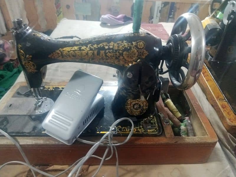 ROBEELA Sewing machine for Urgent sale 3